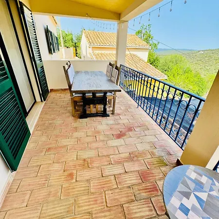 Casa Da Parreira Willa